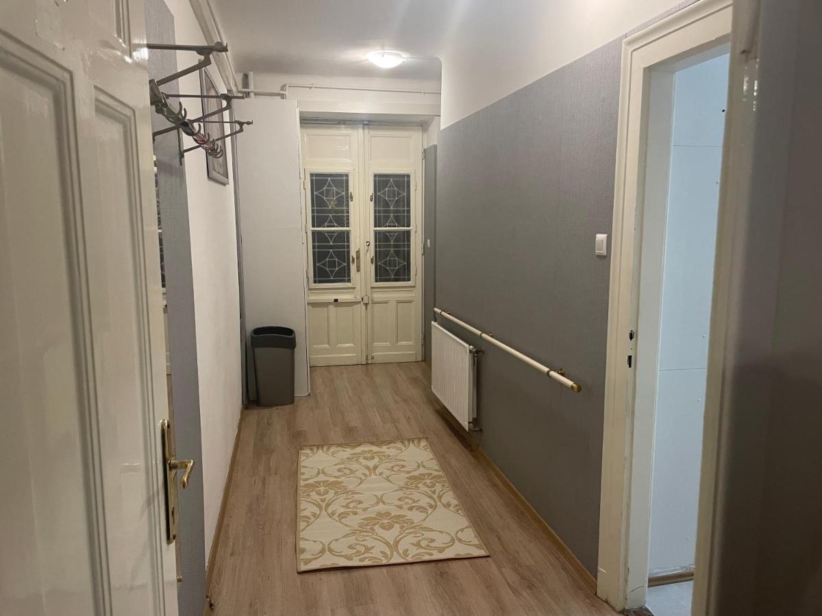 Cozy Apartment On Raday Corso Boedapest Buitenkant foto